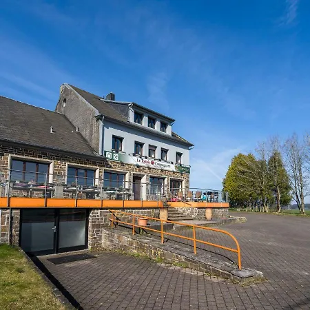 Ferienhaus Spacious In With Garden Gouvy