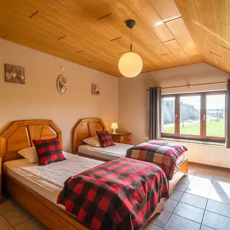 Spacious In With Garden *